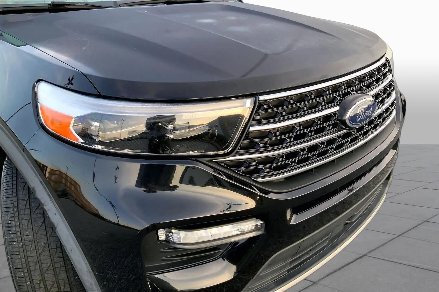 Certified Used 2020 Agate Black Metallic Ford XLT image 28