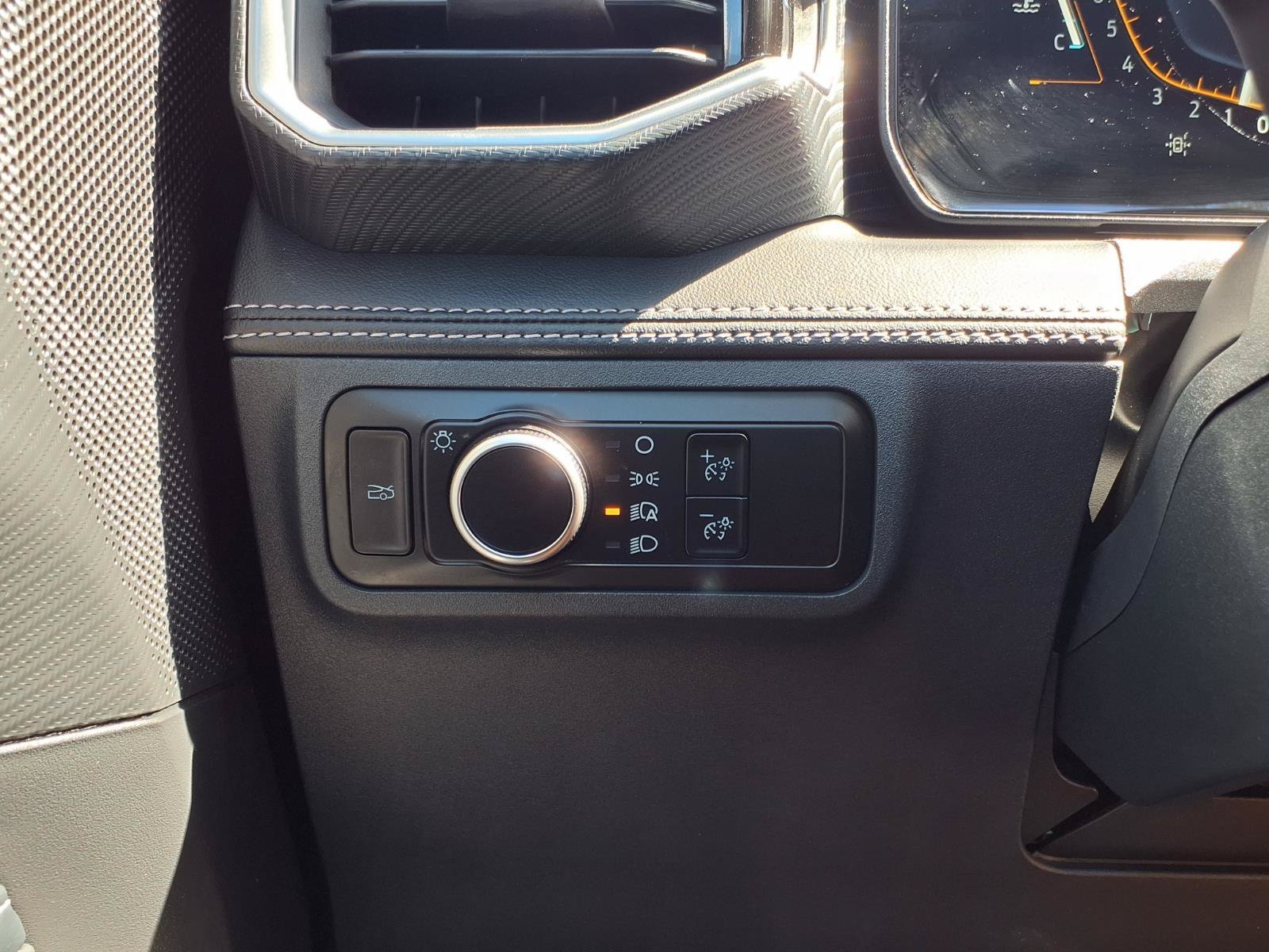 Used 2025 Iconic Silver Met Ford GT Premium image 20