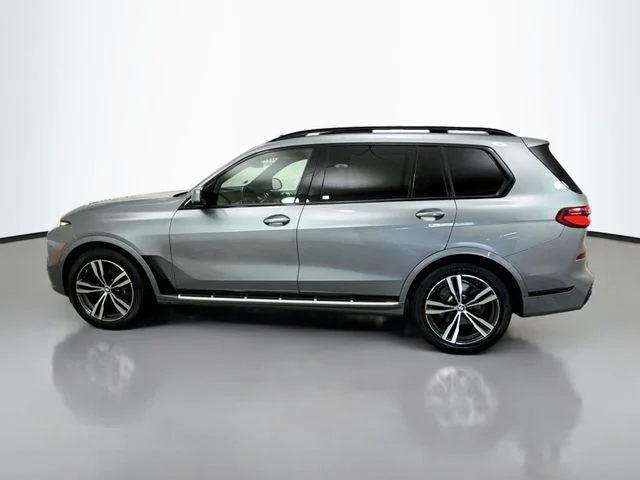 Used 2026 Gray BMW xDrive40i image 4