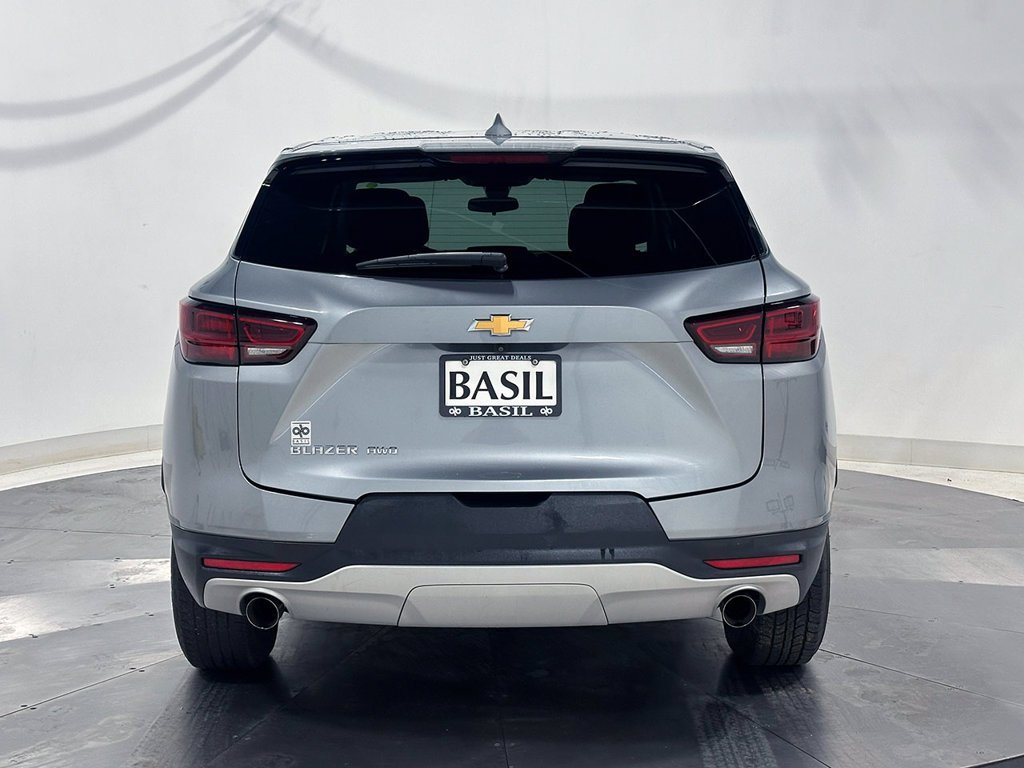 Used 2025 Gray Chevrolet LT image 12