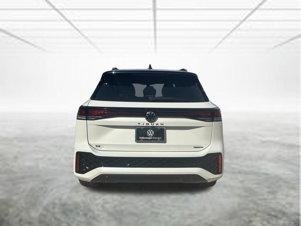 New 2026 White/off-white Volkswagen 2.0T SE R-Line Black image 3