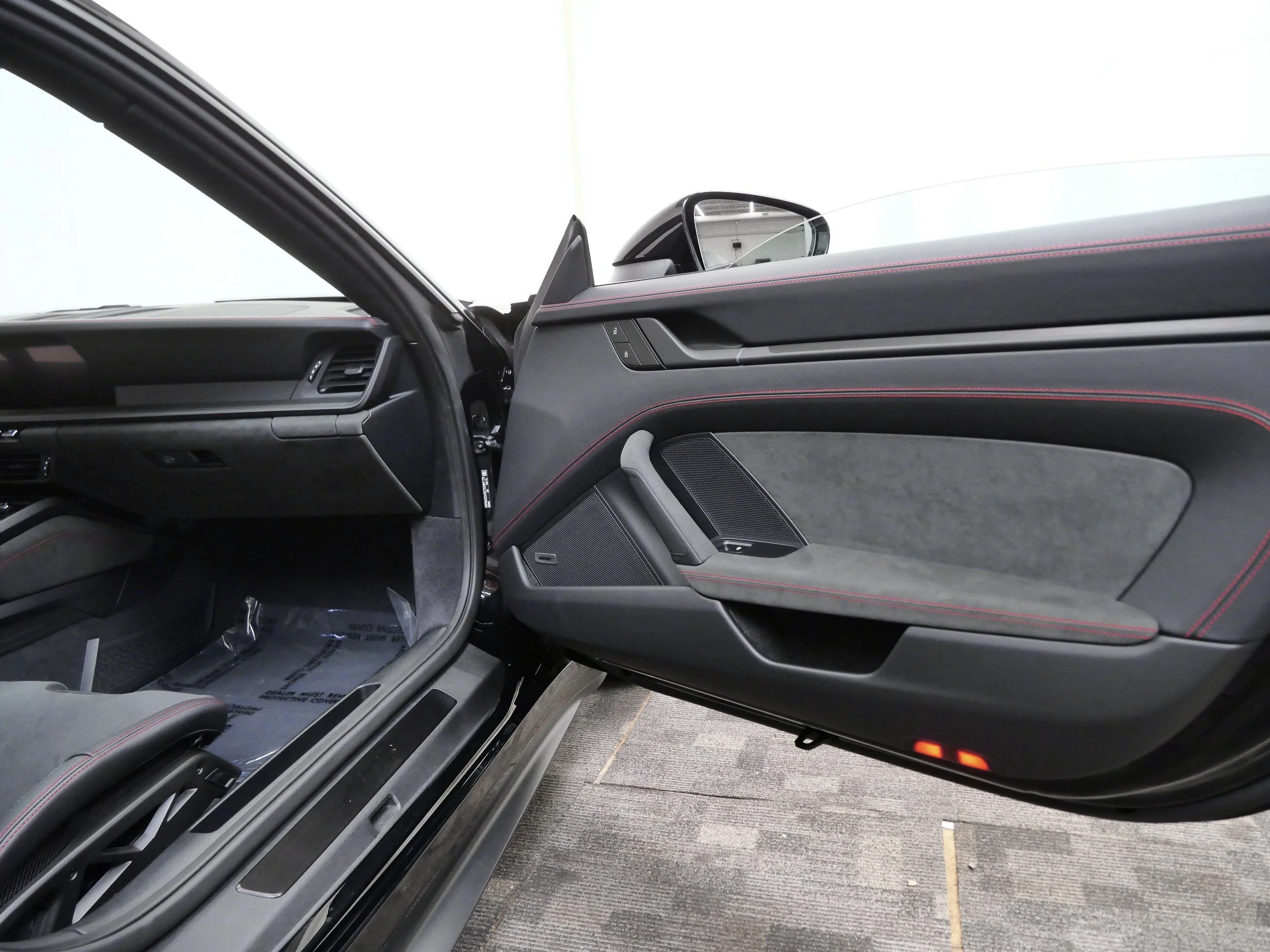 2026 Porsche 911 GT3 - Photo 12