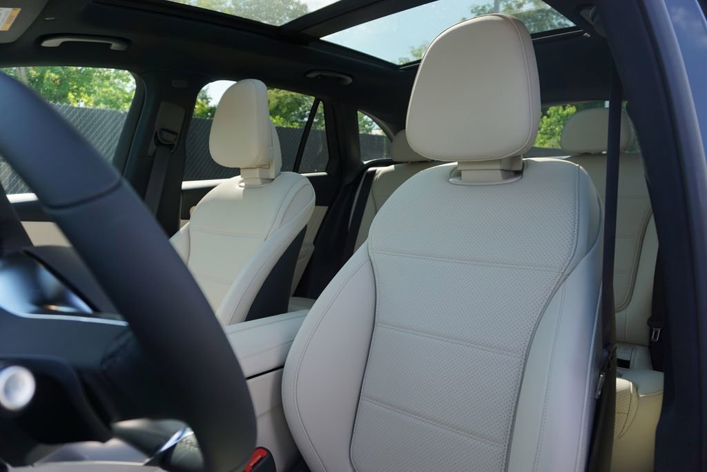 New 2026 Graphite Grey Metallic Mercedes-Benz GLC 300 image 32