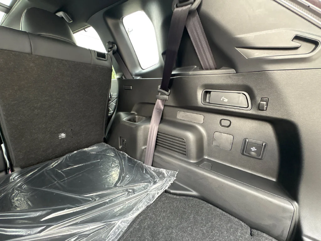 New 2026 Gray Mitsubishi SEL image 56
