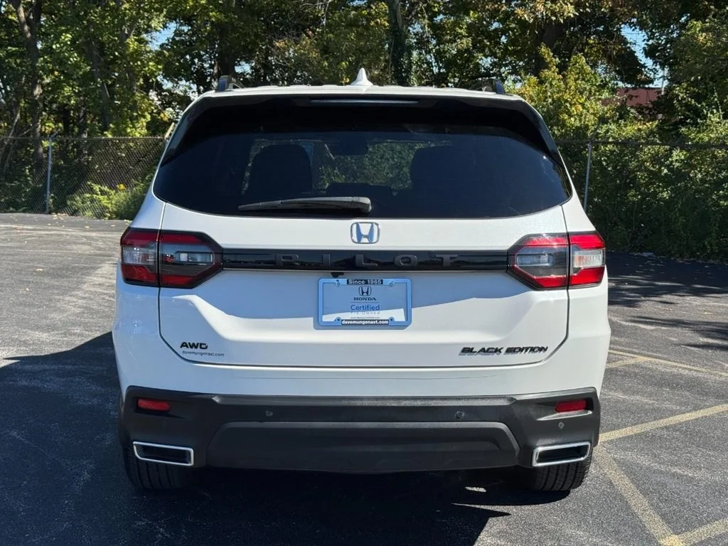 Certified Used 2025 White Honda Black Edition image 7