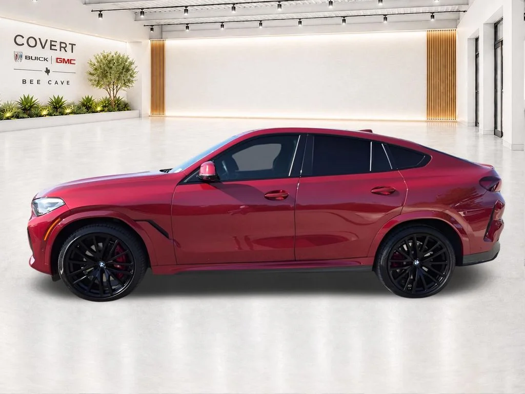 Used 2021 Red BMW xDrive40i image 13