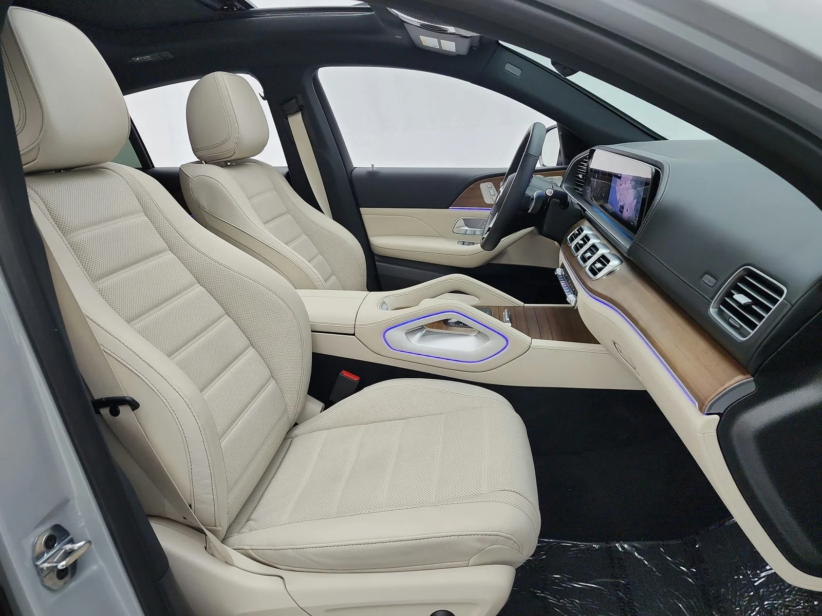 Certified Used 2025 MANUFAKTUR Alpine Grey Mercedes-Benz GLE 450 4MATIC® Coupe image 18