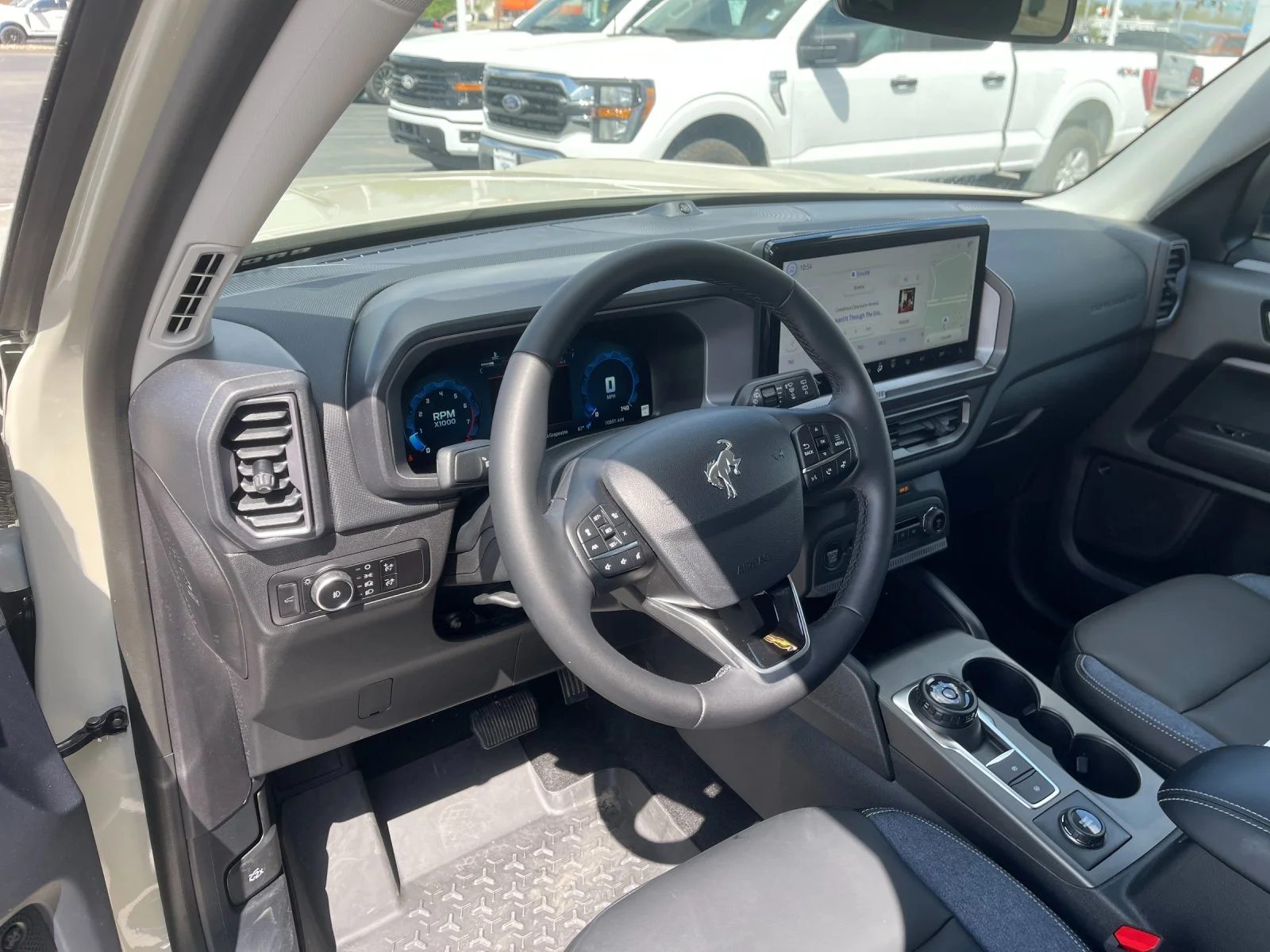 Used 2025 Beige Ford Outer Banks image 11