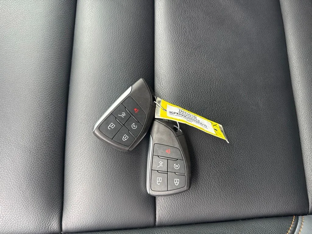 Used 2025 Gray Honda Touring image 31