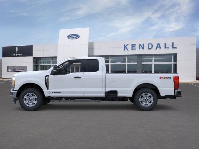 New 2026 Oxford White Ford XLT image 3
