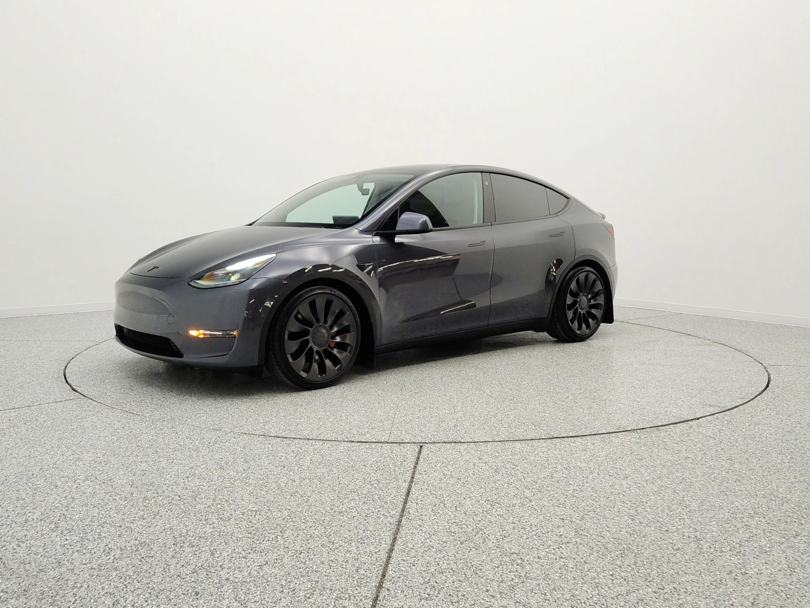 2022 Tesla Model Y's photo