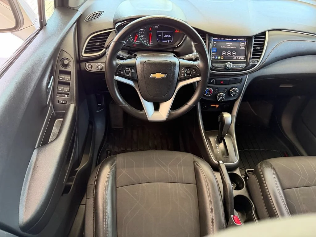 Used 2020 SILVER ICE METALLIC Chevrolet LT image 12