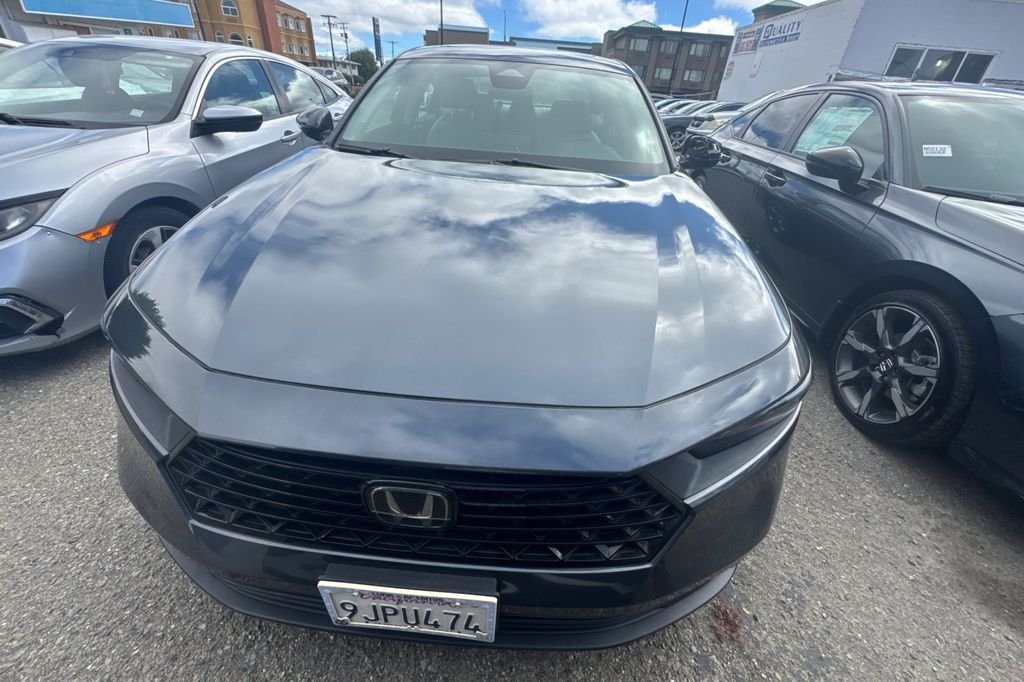 Certified Used 2024  Honda EX image 3
