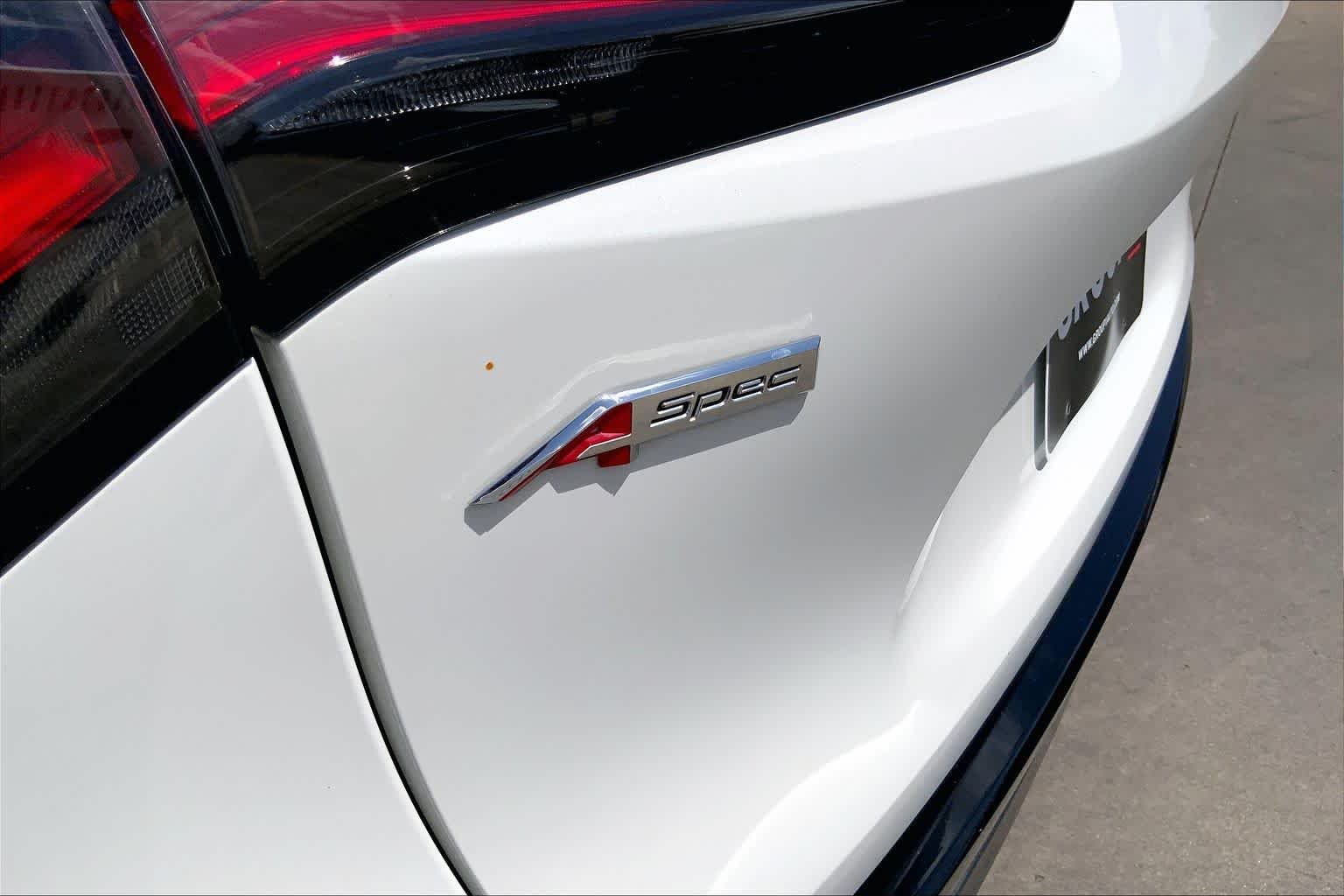 Used 2025 Platinum White Pearl Acura w/A-Spec Package image 31