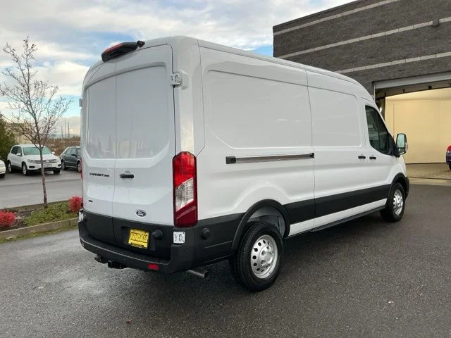 New 2026 Oxford White Ford Base image 4