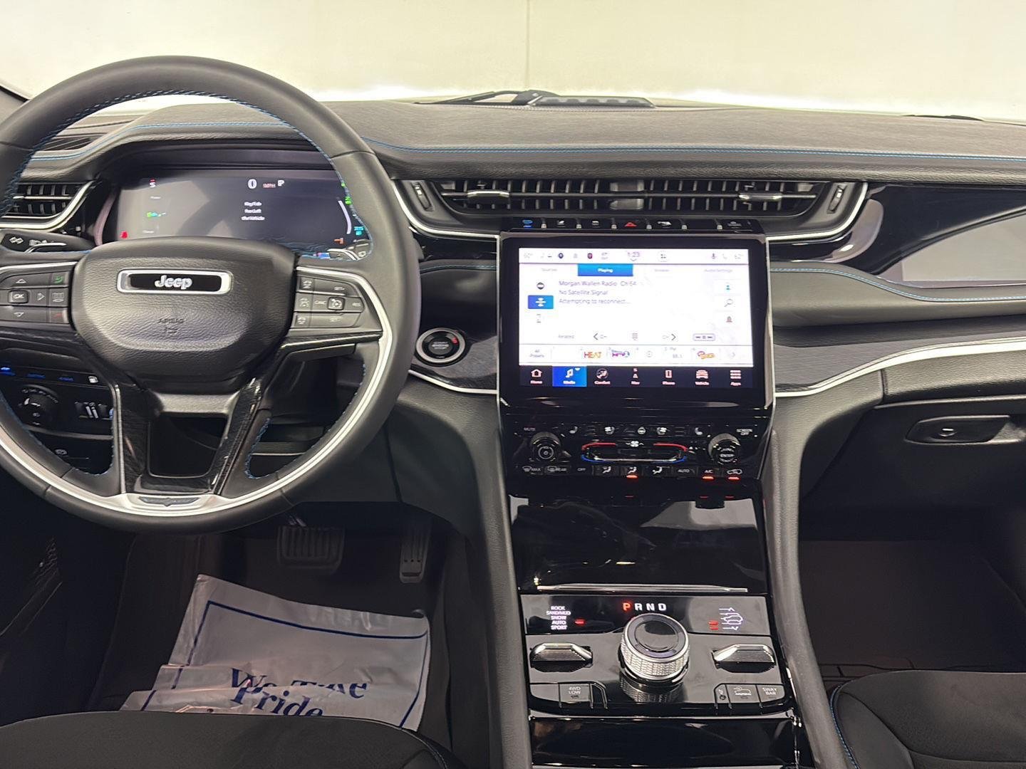 Used 2023 Bright White Clearcoat Jeep Trailhawk image 20