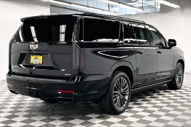 Used 2025 Black Raven Cadillac Sport Platinum image 14
