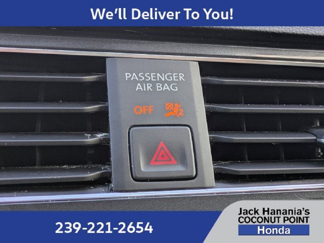 Used 2021 Blue Volkswagen 2.0T SE image 32