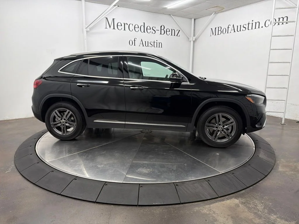 New 2026 Black Mercedes-Benz GLA 250 image 8