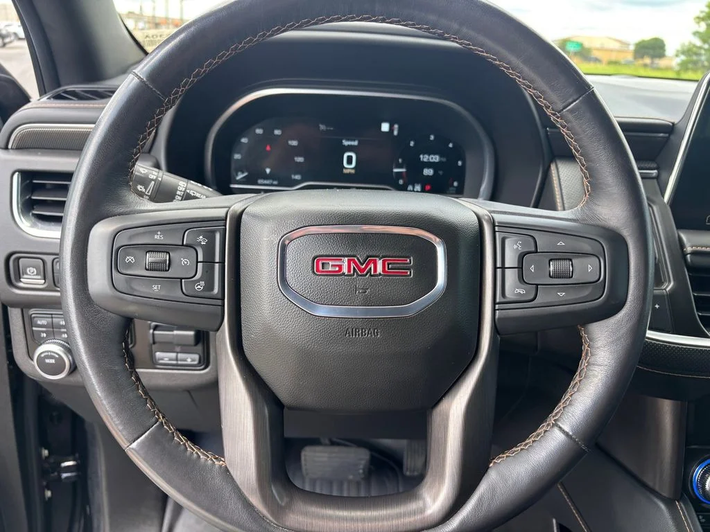 Used 2022 Black GMC AT4 image 15