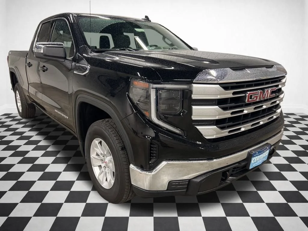 2023 GMC Sierra 4WD Double Cab Standard Box SLE's photo