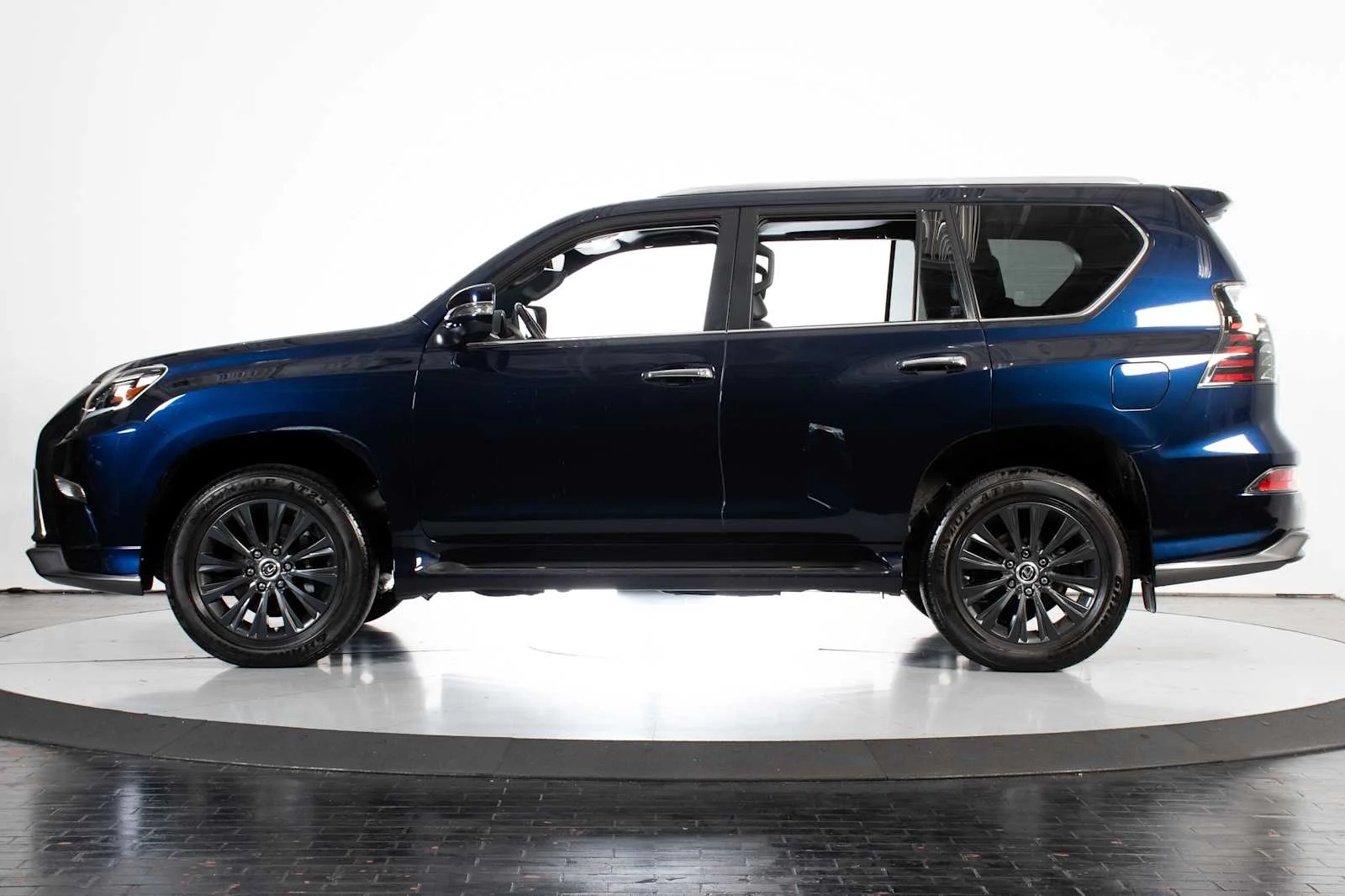 Certified Pre-Owned 2023 Lexus GX 460 Luxury Sport Utility in