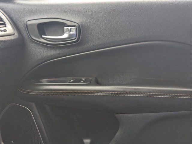 Used 2021 White Jeep Latitude image 29