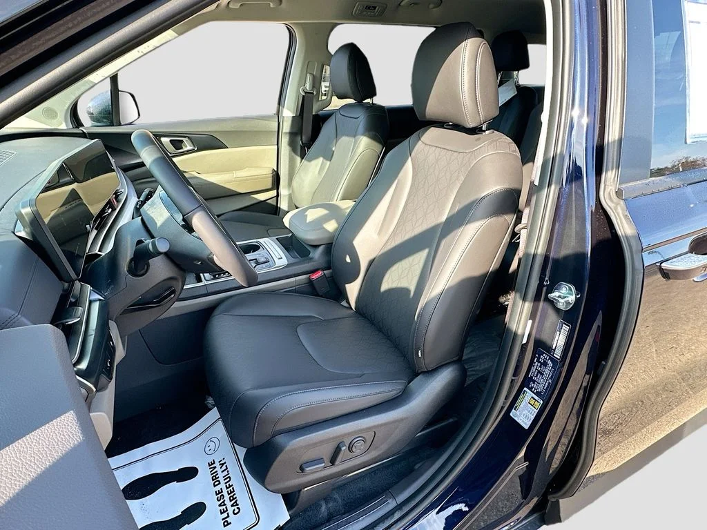 New 2026 Deep Chroma Blue Kia LXS image 21