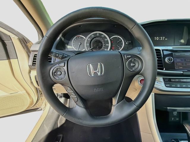 Used 2014 Silver Honda EX-L image 34