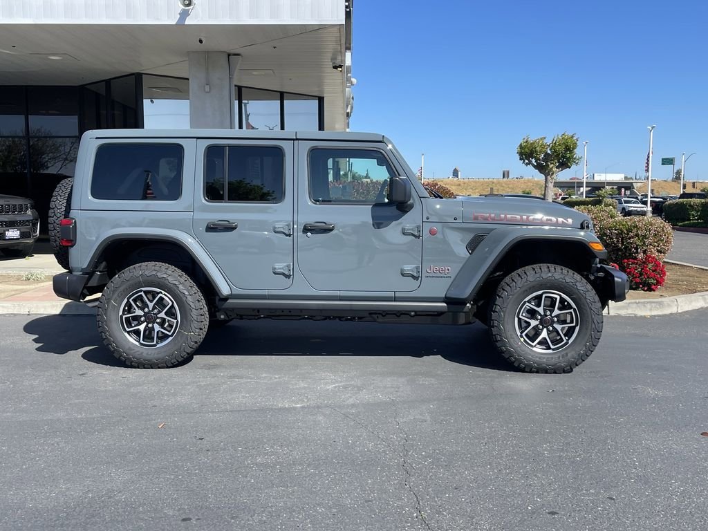 New 2026 Anvil Clear-Coat Exterior Paint Jeep Rubicon image 4
