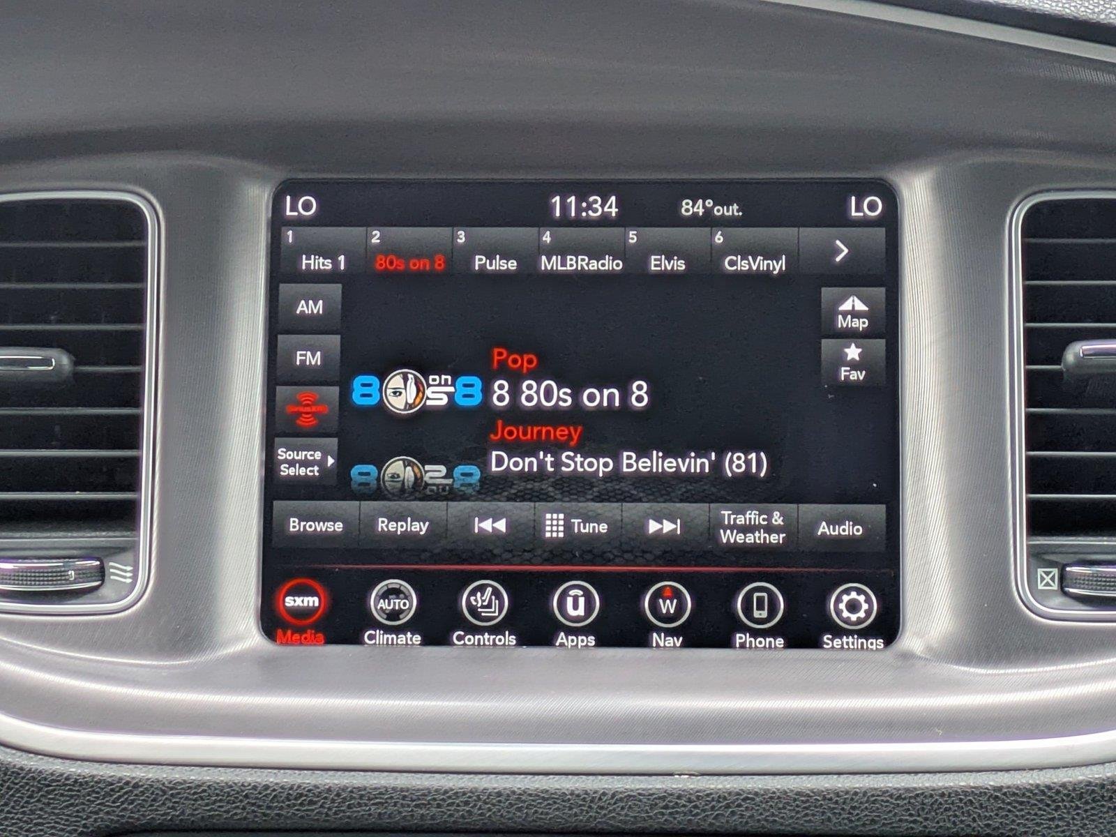 Used 2022 Pitch Black Clearcoat Dodge SXT image 17