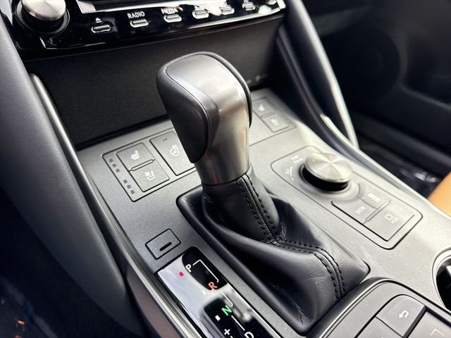 2024 Lexus IS 300 - Photo 20