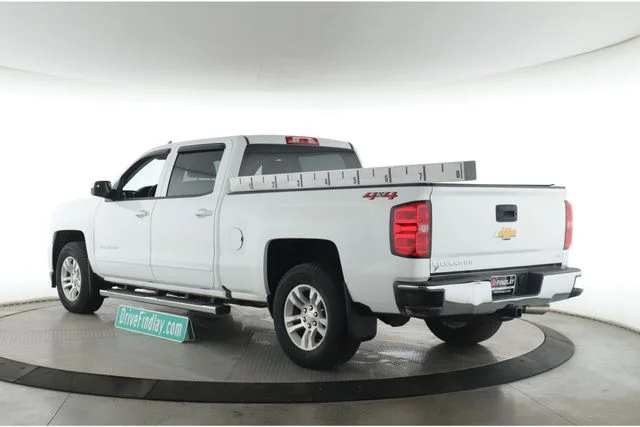 Used 2018 White Chevrolet LT image 8