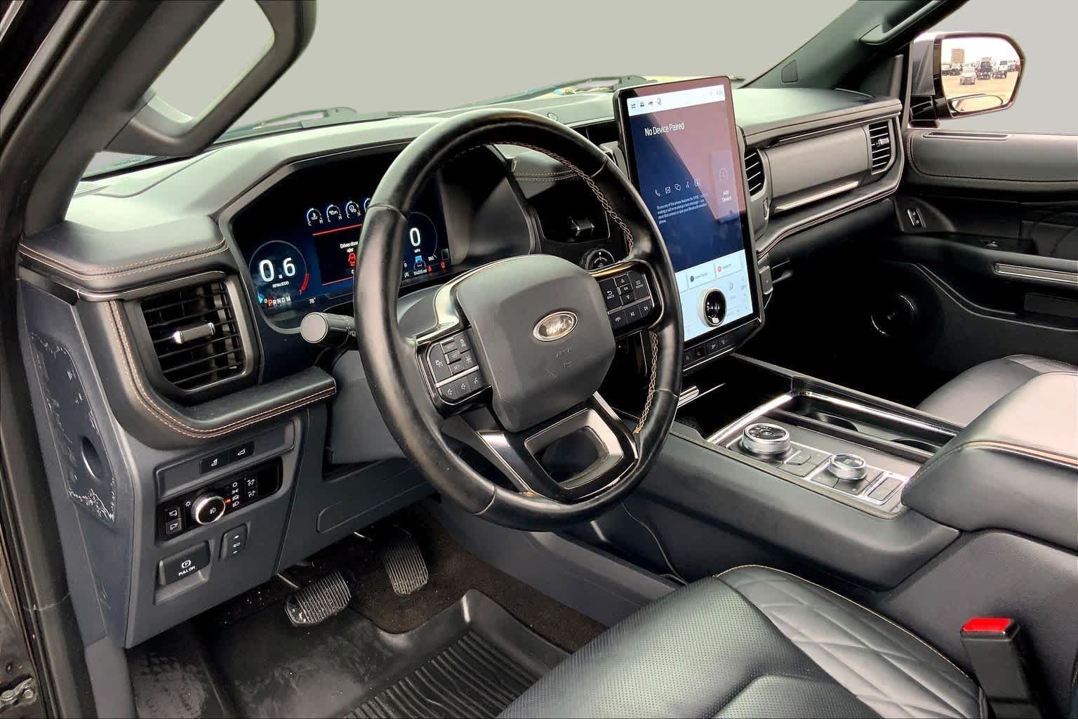 Used 2023 Agate Black Ford Platinum image 17