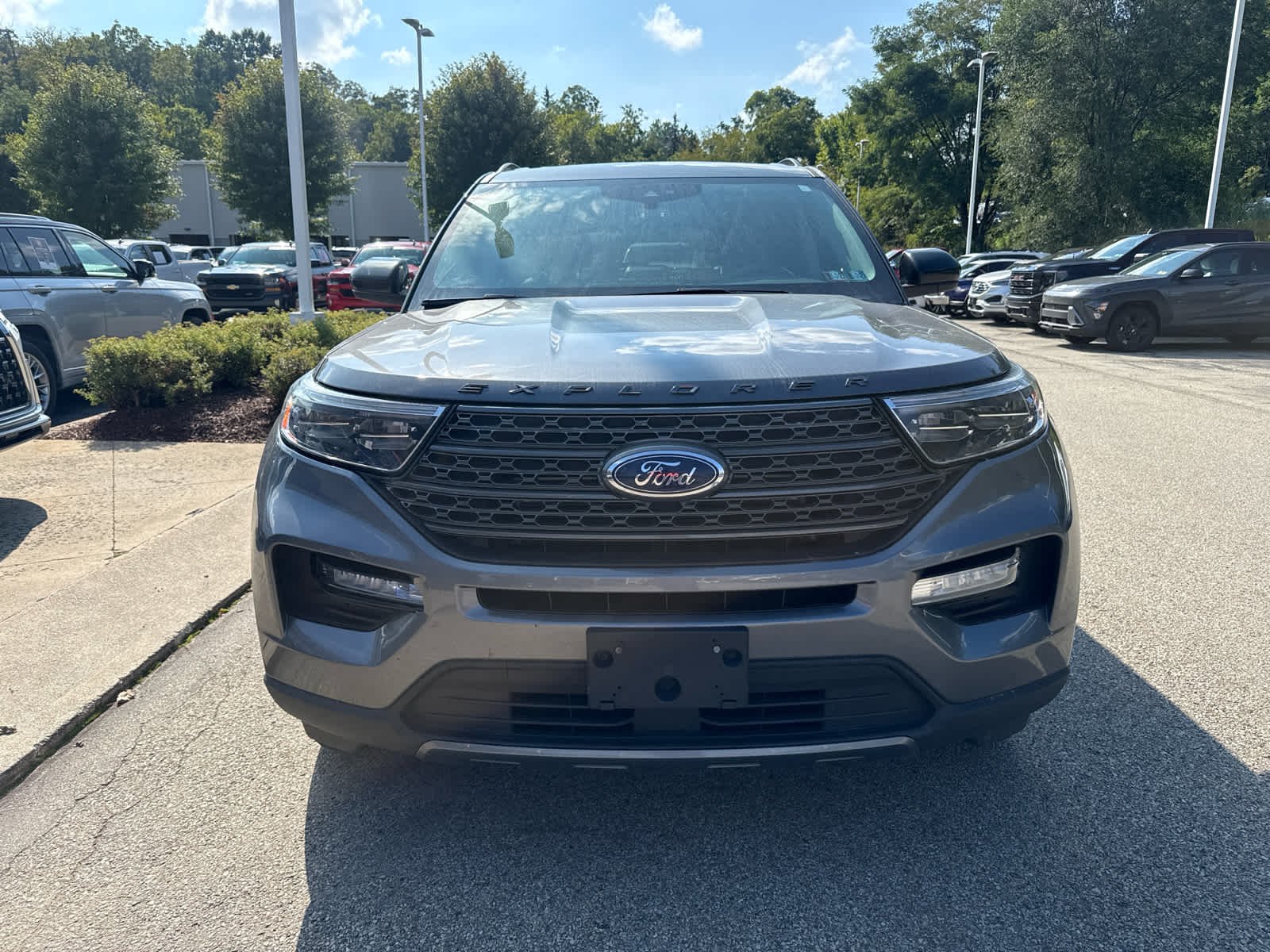 Used 2022 Gry/grey Ford XLT image 2