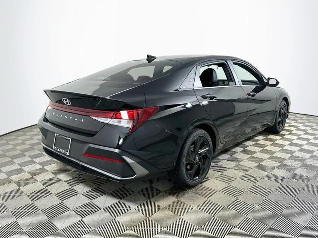 New 2026 Black Hyundai SEL Sport image 3