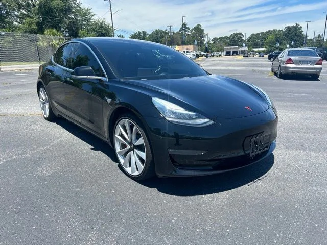 Used 2018  Tesla Long Range image 6