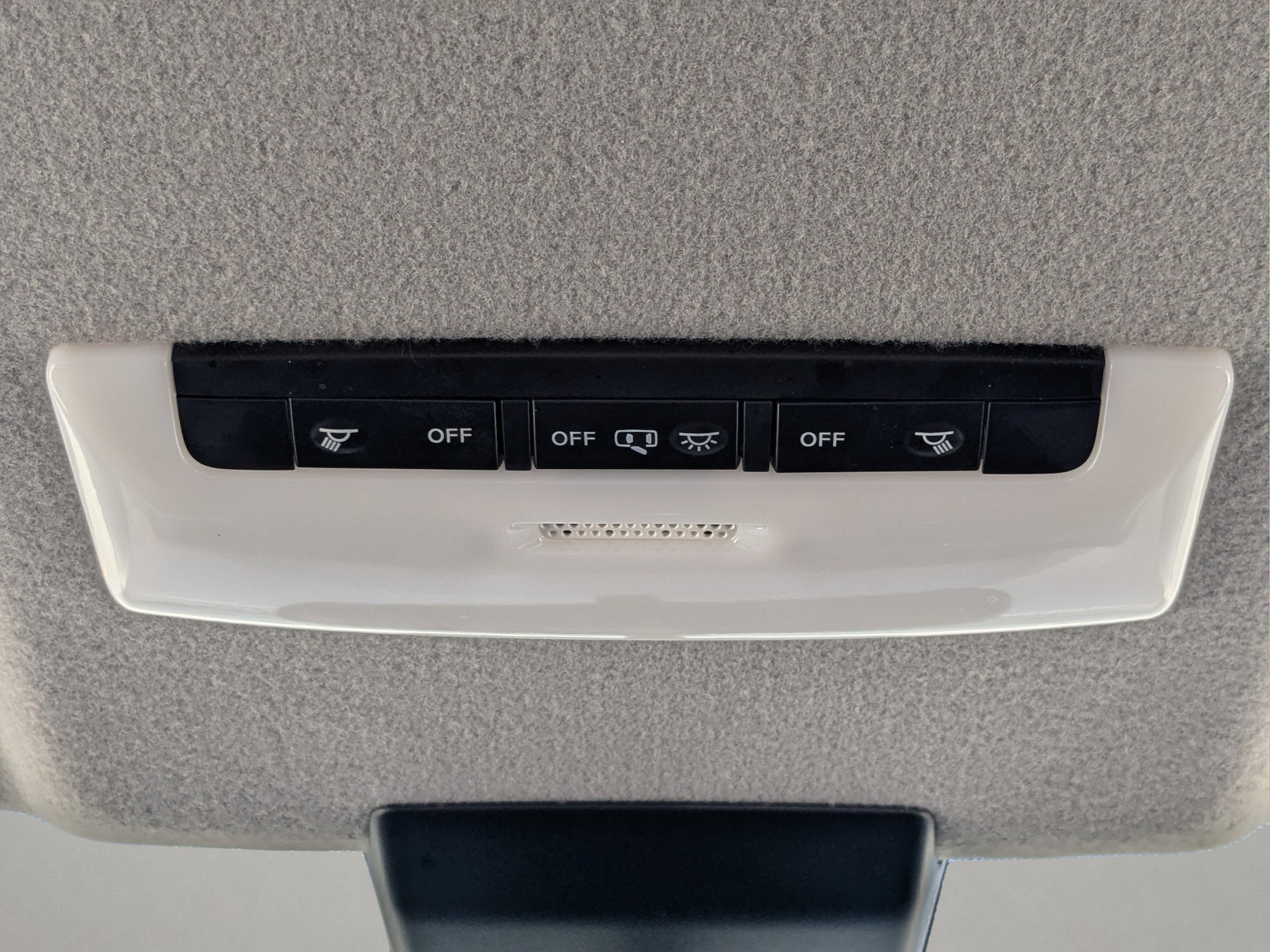 2023 Nissan Kicks SV - Photo 17