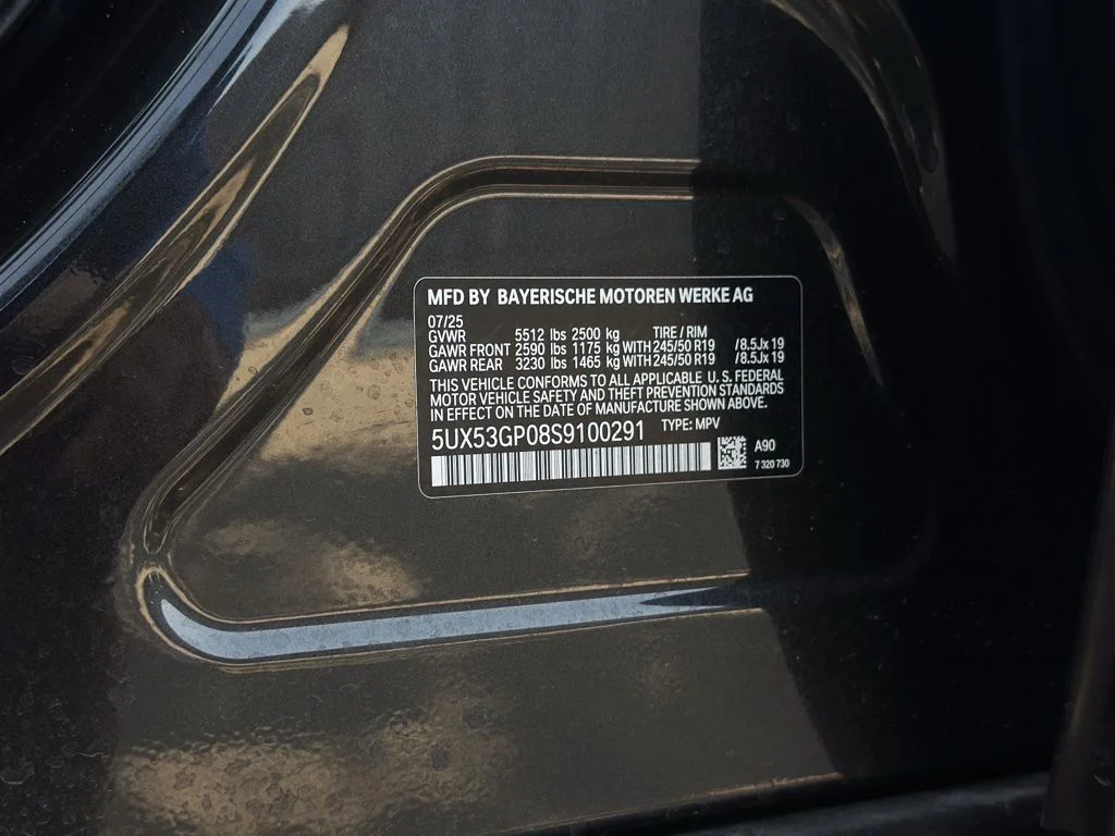 Used 2025 Dark Graphite BMW 30 xDrive image 26