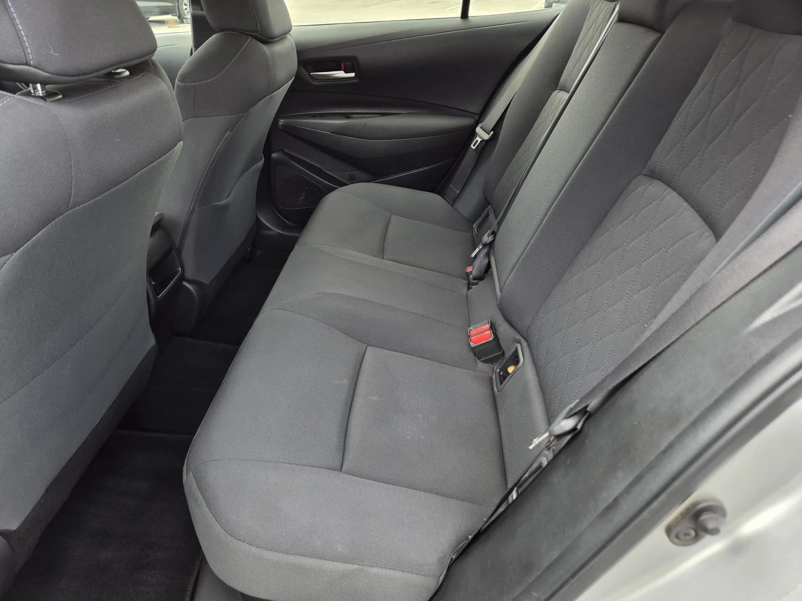 Used 2020 Silver Toyota Hybrid LE CVT (Natl) image 27
