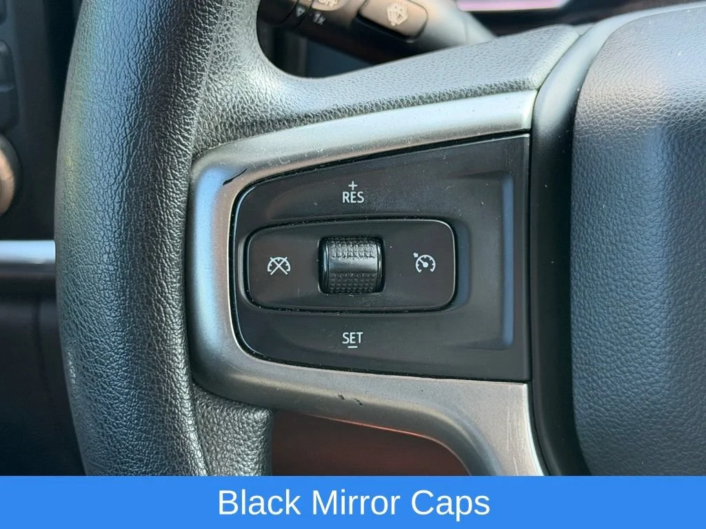 Used 2020 SUMMIT WHITE Chevrolet LT image 33