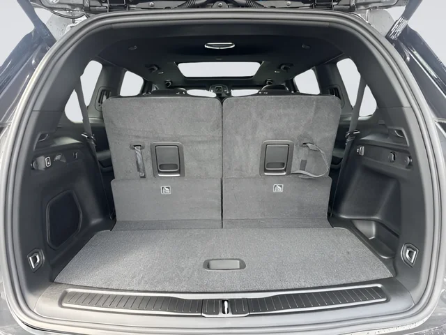 New 2026 Baltic Gray Metallic Clear-Coat Exterior Paint Jeep Limited image 21