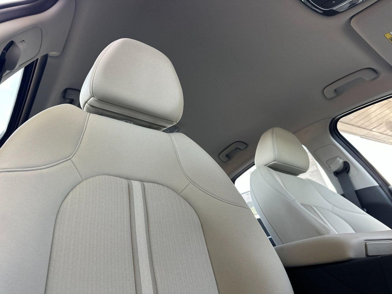 New 2026 Gray Hyundai Blue image 15