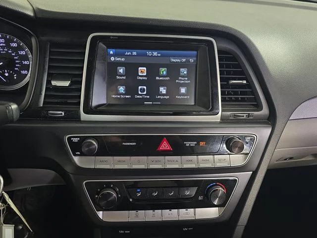 Used 2019 Silver Hyundai SE image 16