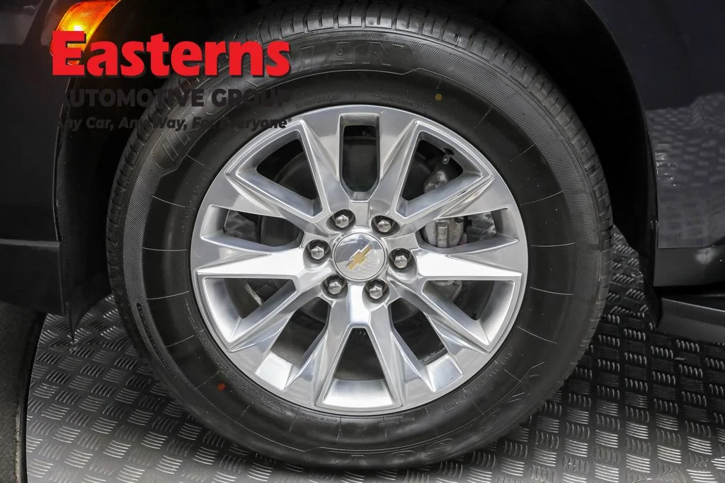 Used 2023 Gray Chevrolet Premier image 36