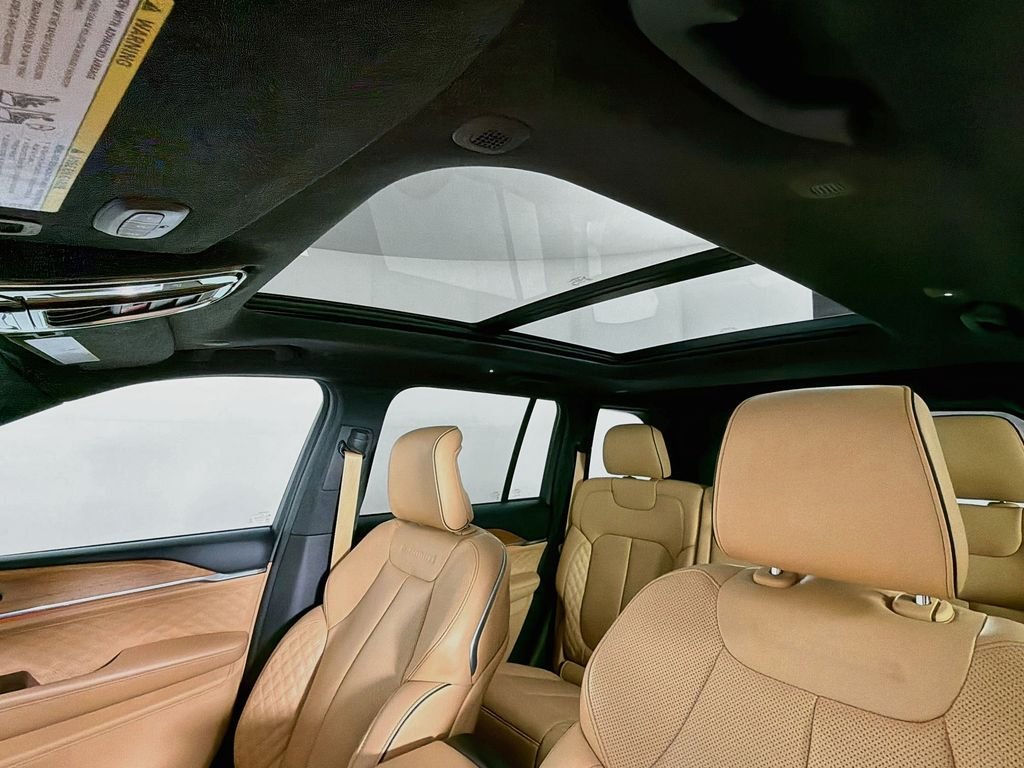 Used 2023 Black Jeep Summit Reserve image 23