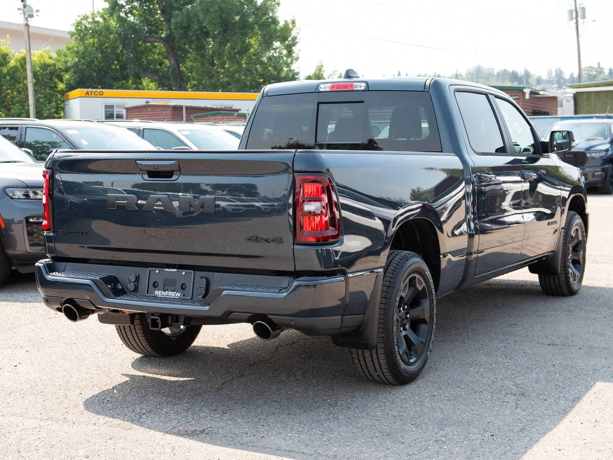 New 2026 Blue RAM Sport* Crew Cab 4x4, Panoramic Sunroof, Heated Seats, Alpine Audio image 7