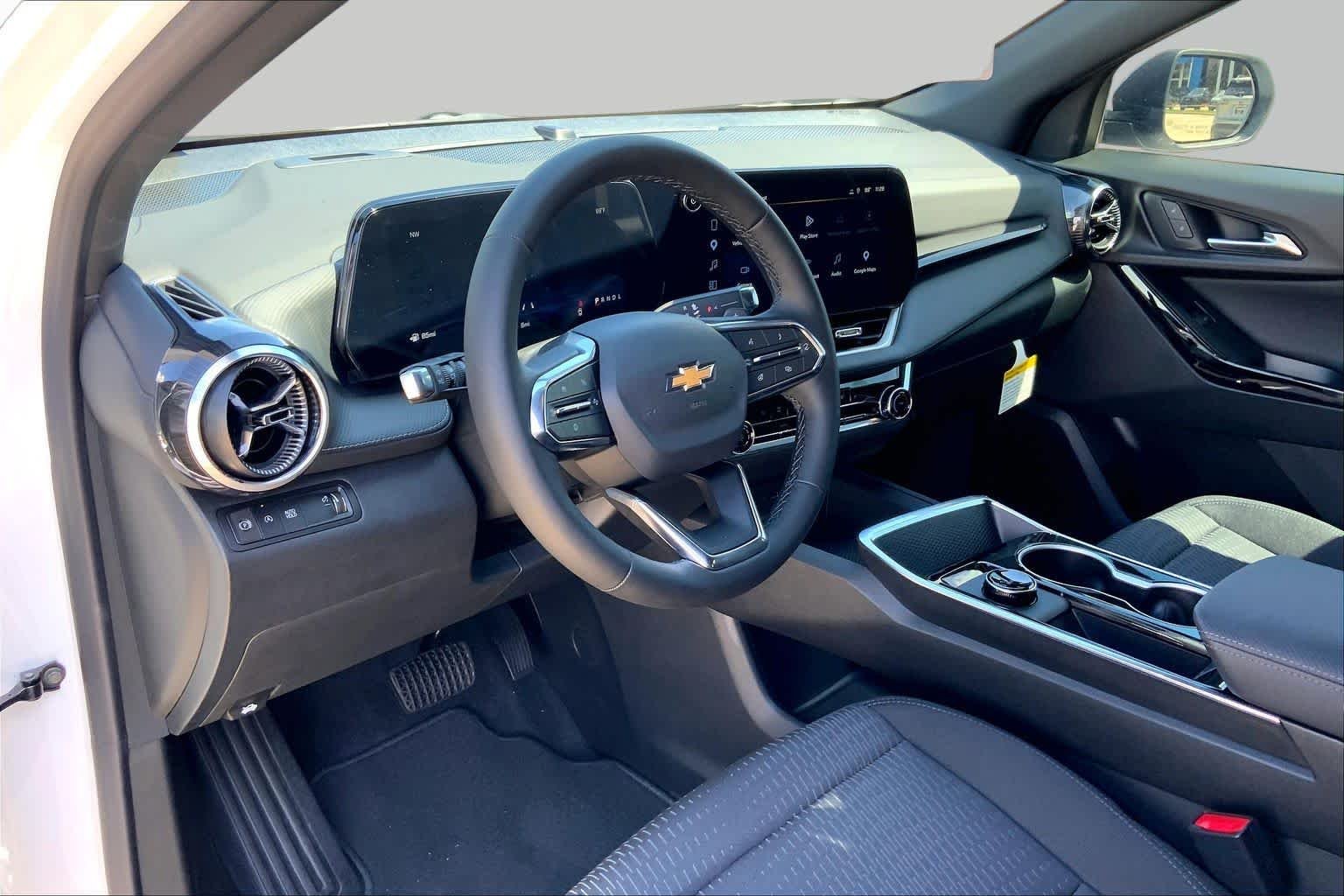 New 2027 Summit White Chevrolet LT image 9