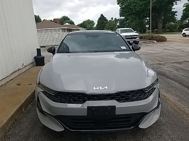 Used 2024 Gray Kia GT-Line image 5