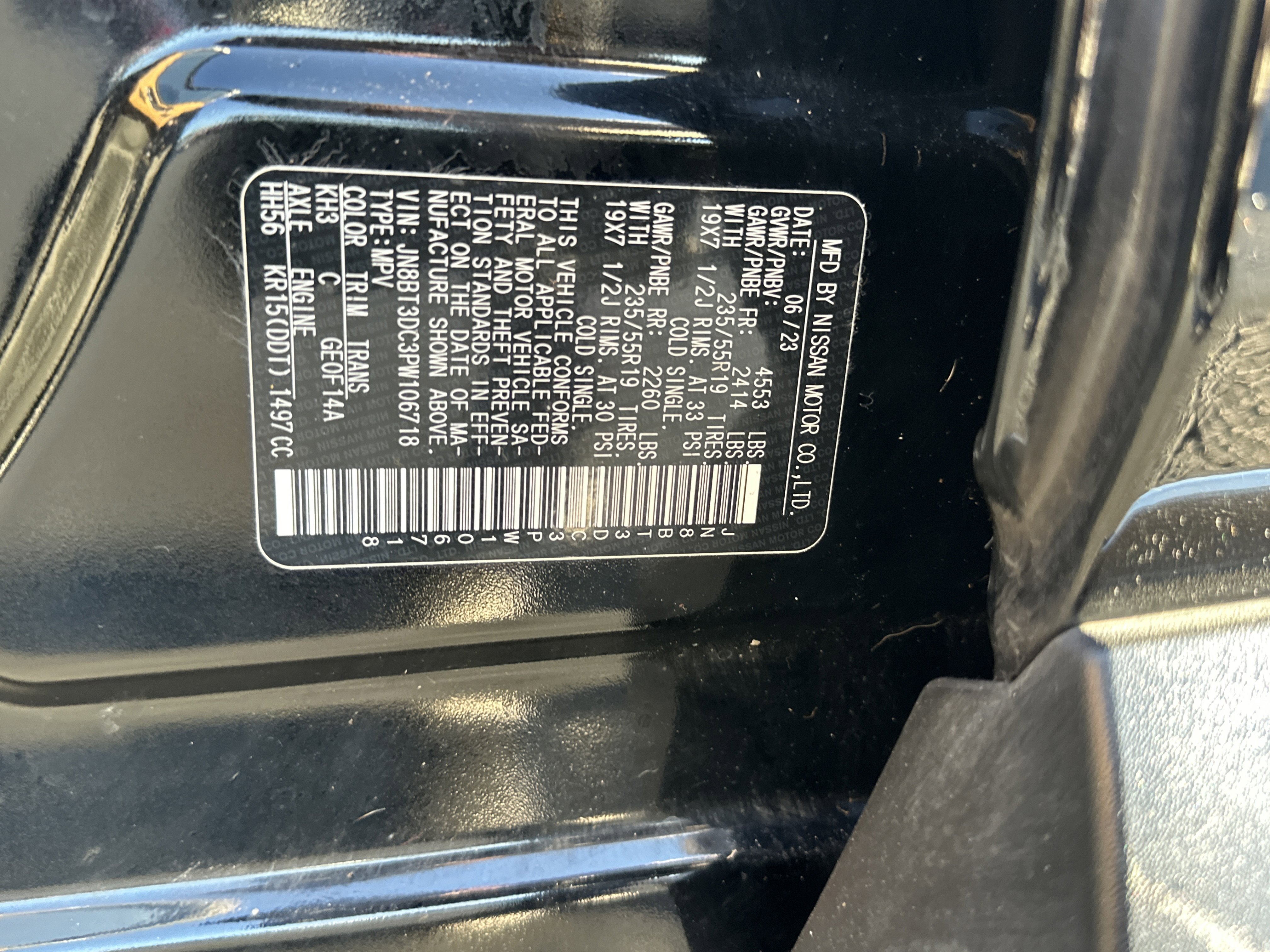 Used 2023 Super Black Nissan Platinum image 36